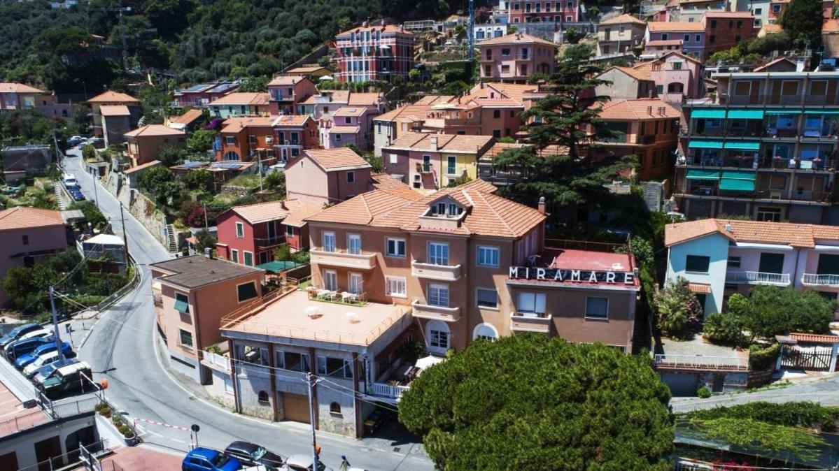 Albergo Miramare Bergeggi Kültér fotó