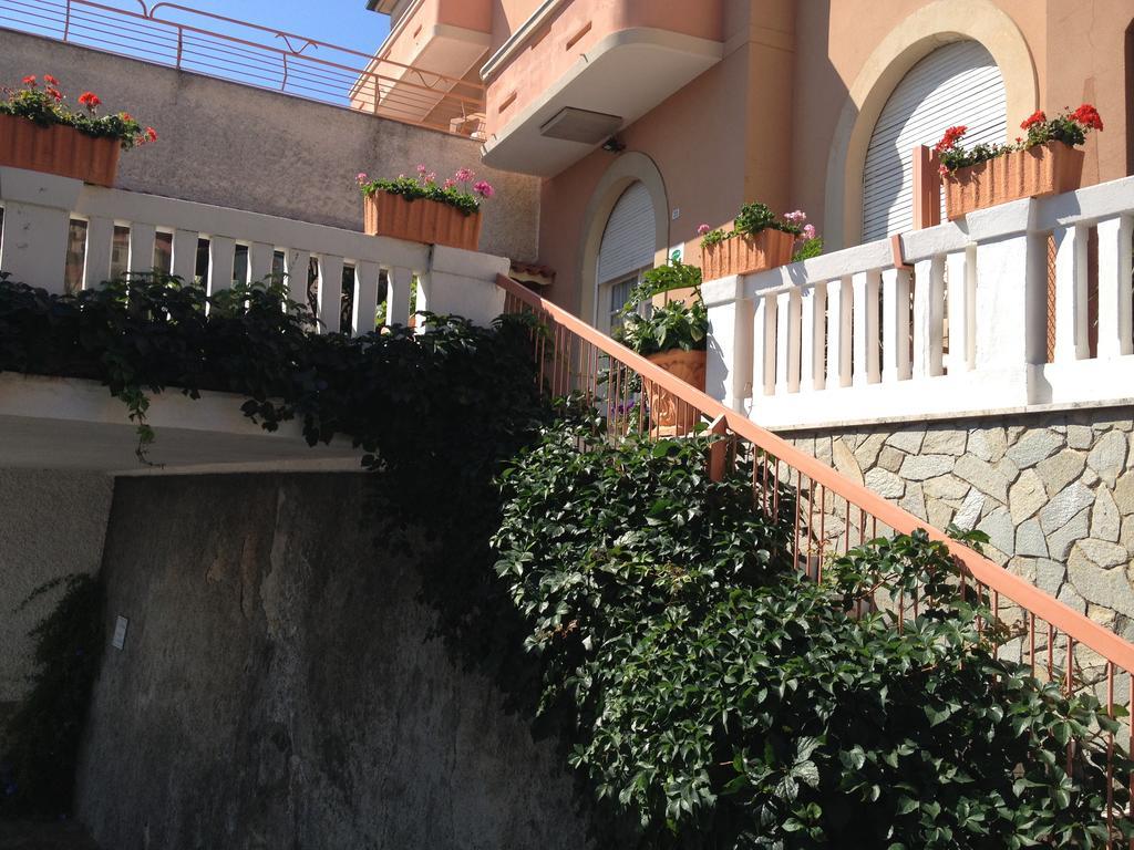 Albergo Miramare Bergeggi Kültér fotó