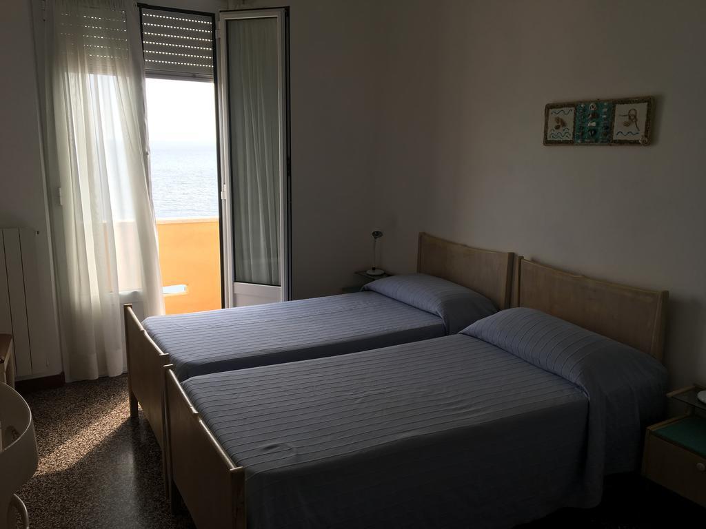 Albergo Miramare Bergeggi Kültér fotó