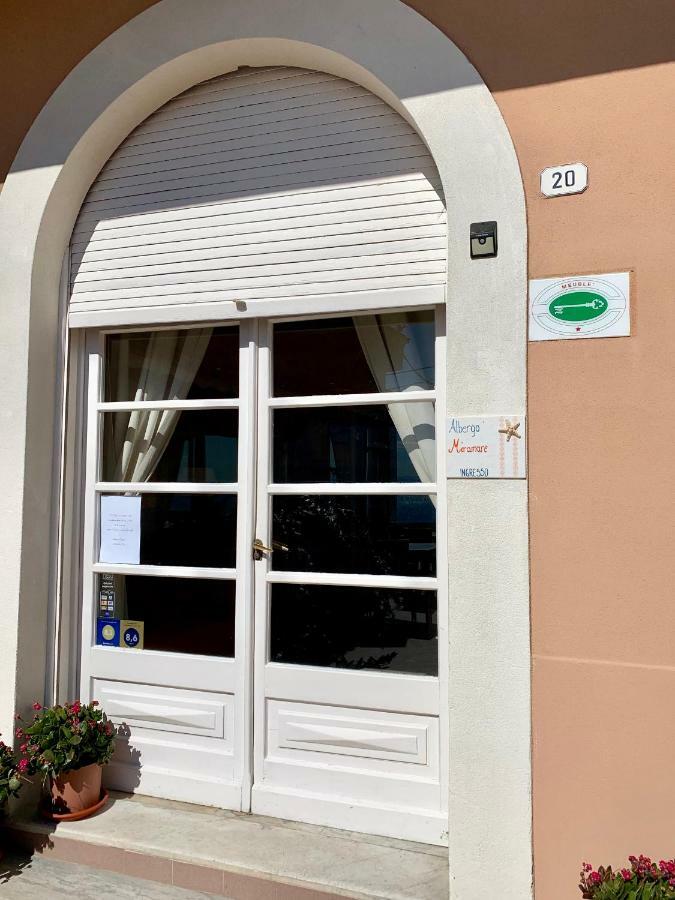 Albergo Miramare Bergeggi Kültér fotó